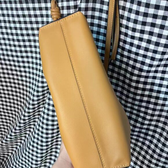 Loewe Flamenco Crossbody Bag - Picture 8 of 12